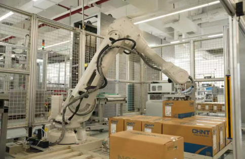 政策赋能产业变革实现智能化跃迁