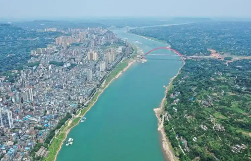“千河之省”四川：守护碧水清流 加速绿色转型