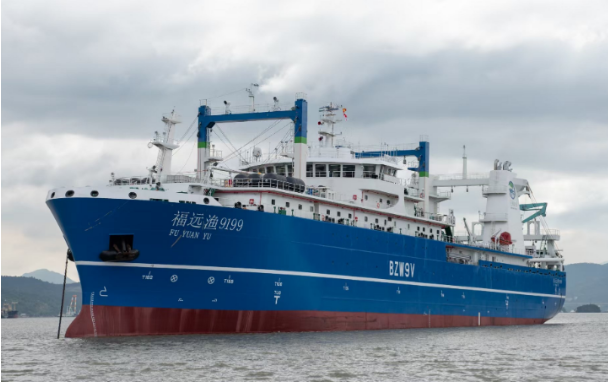 全国最大南极磷虾专业捕捞加工船启航