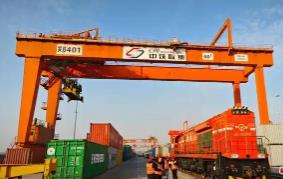 河南打造中部地区“对外开放列车”