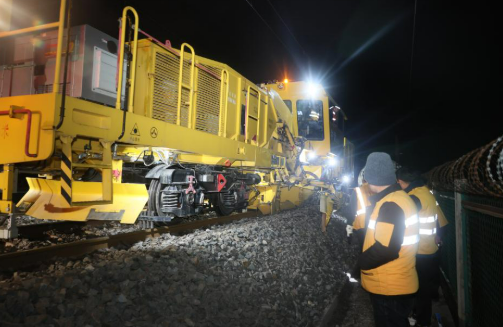 兰青铁路青海段启动集中修施工作业