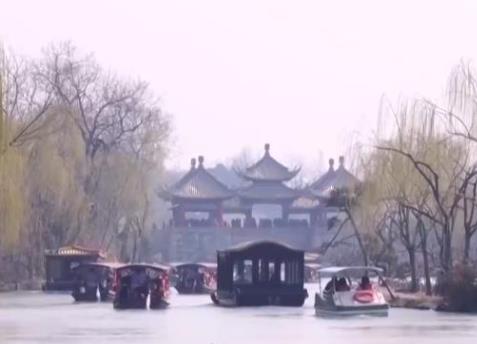 “烟花三月”旅游走热 带动多业态消费升温