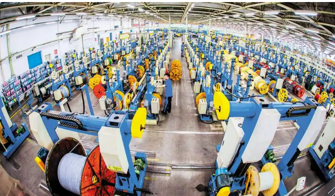 5个光缆行业第一！烽火通信光缆数字化工厂成为“智造”样板间