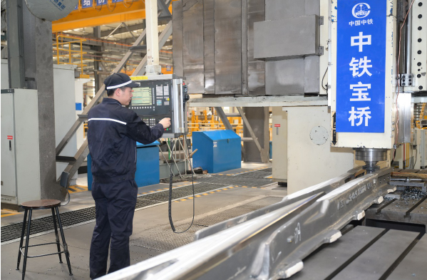 中铁宝桥新一代特纯钢辙叉首次出口欧盟