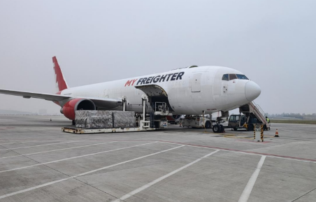 扩大高水平开放 河南不断密织空中丝绸之路