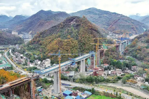 陕西：重点项目加速推进赋能高质量发展