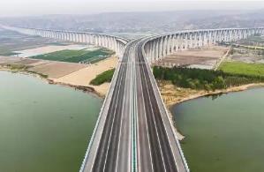 河南：织密跨黄交通网 铺就高质量发展快车道