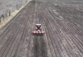 黑龙江鹤岗：科技助力农户“黑土掘金”