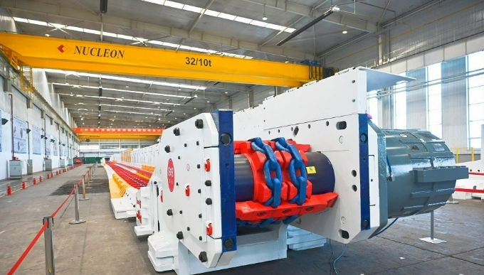 全球首套8兆瓦智能刮板输送机获国家认证正式上市