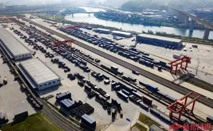 不沿边不靠海 湘西小城如何成为外贸新“通道”？