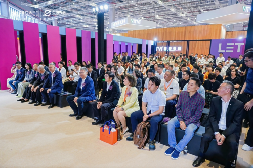 燃爆现场 |书香门地集团惊艳亮相2025DOMOTEX asia 2025上海地面材料展