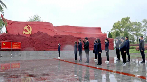 湖北黄州：阅读红色经典 传承精神血脉