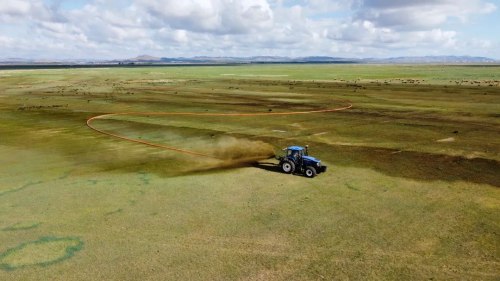 数据见证“万物共生 和美永续”，现代牧业用低碳勾勒生物多样性画卷