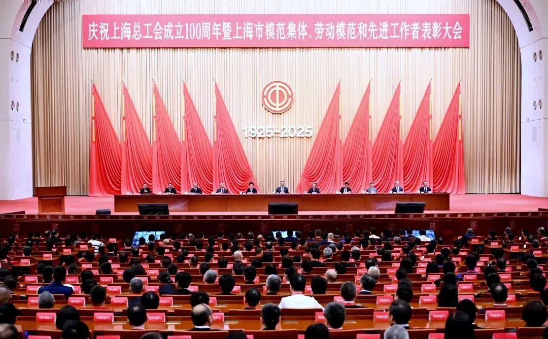 踔厉奋发丨上海谋乐网络科技有限公司研发部荣获“上海市模范集体”称号