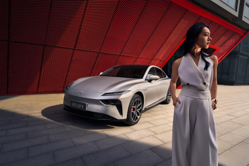 10-15 万内选第一台电动轿跑？2025年最值得推荐车型出炉