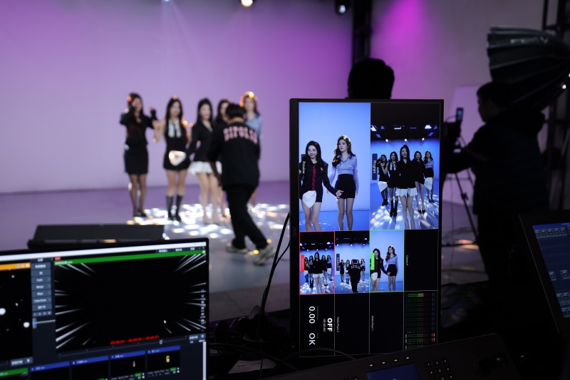 打造明星感直播，头部团播直播间深度部署佳直播解决方案