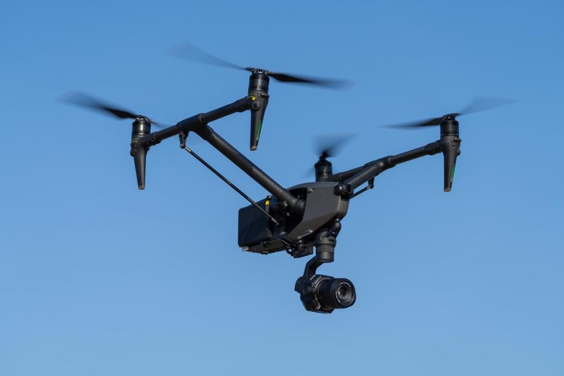 天空之眼中国造！唯卓仕90mm镜头上阵 国产影视装备崛起正当时