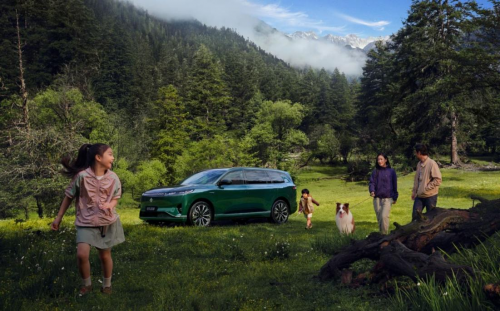 20万级高性价比家庭出行最佳选择：2026款东风奕派eπ008