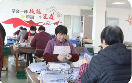 “共富工坊”拓宽山乡农民“致富路”