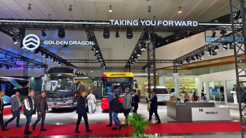 金旅全新一代高端客车亮相世界客车博览会