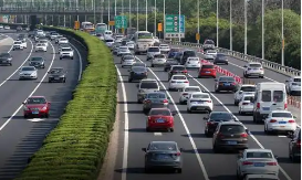 24.33亿人次！国庆中秋假期我国交通出行人数创历史新高