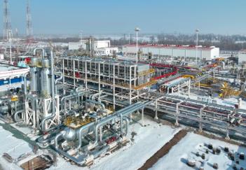 “满仓”以待 我国最大储气库开启今冬供气