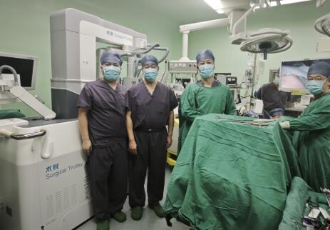 北京首例！北京市大兴区人民医院成功完成单孔机器人辅助下复杂颈胸交界区纵隔肿瘤切除术