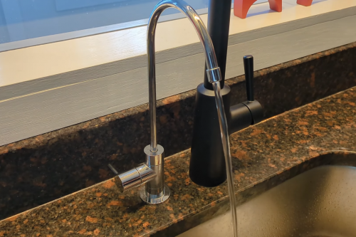 哪个牌子净水器比较专业？解锁高效净水新体验！