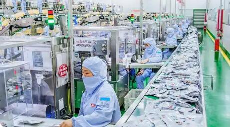 河南休闲食品生产企业去年营收超九百亿元