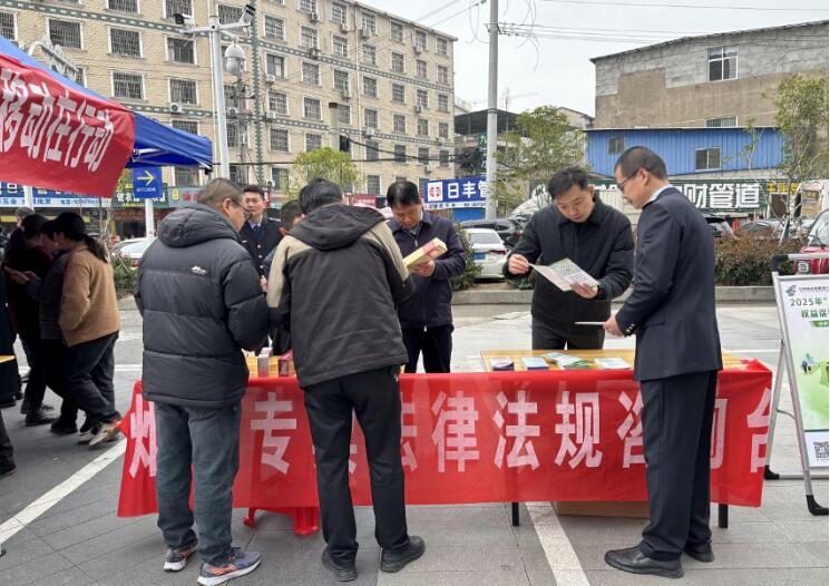 蕲春县烟草专卖局：开展系列专题普法宣传活动