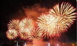 江西上栗：烟花生产有了“安全底座” 创意烟花层出不穷