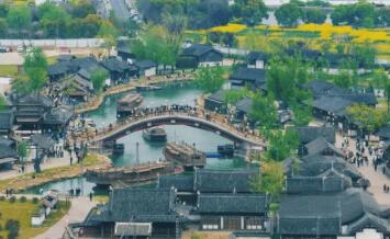 “中国第一水乡”周庄：“水墨画卷”蝶变“光影片场”