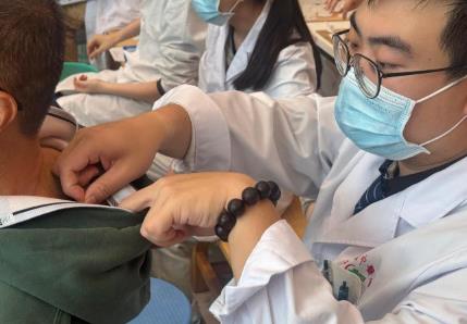 “冬病冬治”正当时：广州多家医院“开贴”岭南“三九天灸”