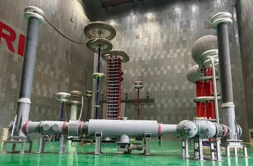 国际首台800千伏/80千安/8000安大容量GIS设备研制成功