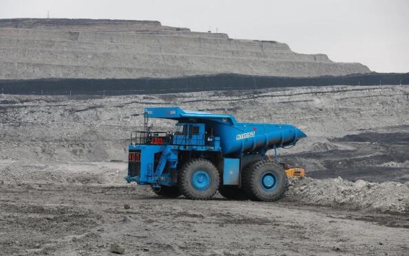 节能静音无污染！国内首台“兵器大矿车”通过验收