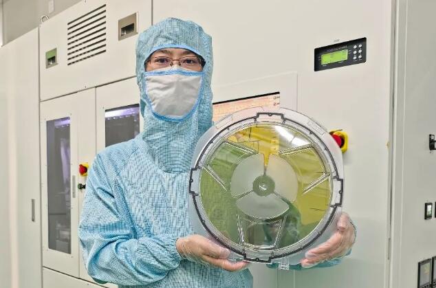 我国实现12英寸碳化硅外延晶片全球首发