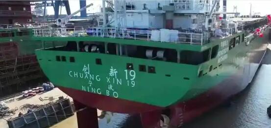 15000吨级甲醇单一燃料散货船取得新突破