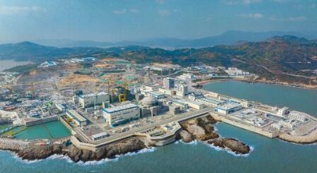 中广核两台“华龙一号”核电机组开始装料