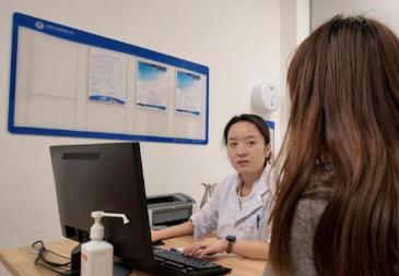 探访西部首个孕产妇抑郁症筛查体系：从孕期到产后的心理“安全网”