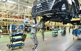 “功夫”升段商业化提速 人形机器人产业迎新机