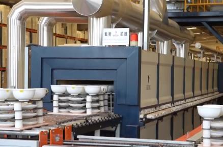 “年经济”升温企业开足马力赶订单、忙生产 马年特色产品内销、出口双提升