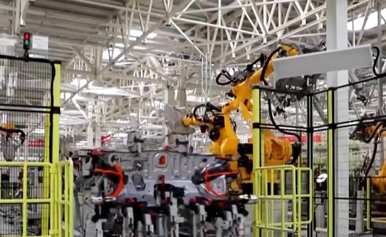 总量较快增长、社会综合融资成本进一步降低——金融支持实体经济持续显效