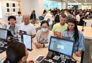 离岛免税购物火爆显示海南国际旅游消费中心活力