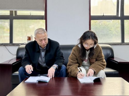 “红脸出汗” 触灵魂 “清风拂面” 护初心 