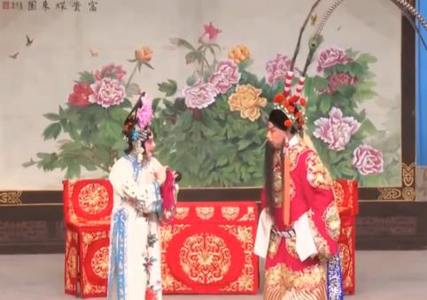 各色文艺演出轮番登场“拉满”节日氛围感 文化之美“添彩”新年市场