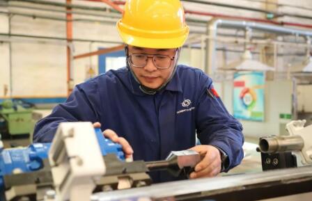 填补行业技术空白 一机集团成功研发机电液一体化煤机装备