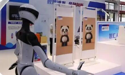 更聪明、更便捷、更温情  人工智能拓展服务消费新场景