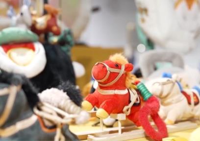 “马”上迎新春 年味儿“马”上有 特色文创“出圈”让传统美学触手可及