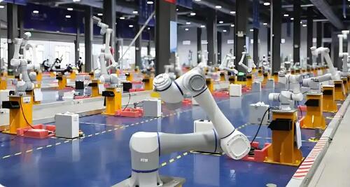 2025年，中国工业机器人出口首次超过进口——48.7%增长背后的“逆袭”