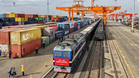 天津开行首趟至阿塞拜疆巴库跨里海中亚班列
